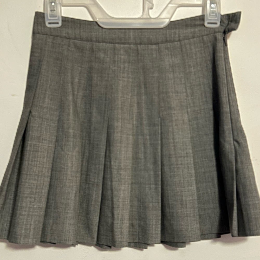 Talula Grey Pleated Mini Skirt Women’s Size 2